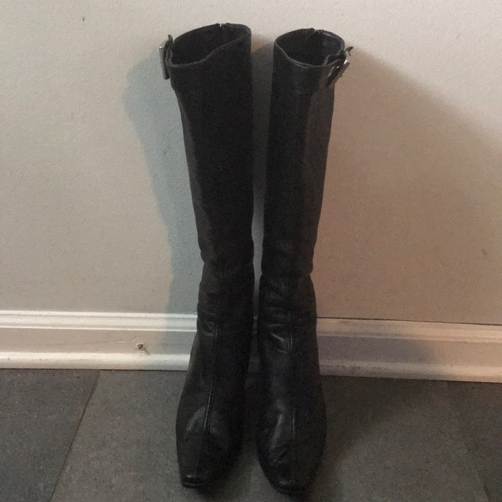 Black boots